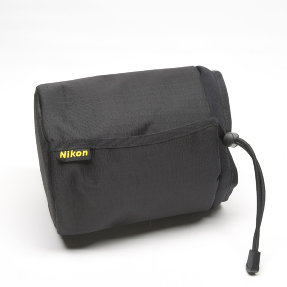 NIKON D7000 BODY (16.2MP) + Accessories - Shutter Count 2,713 - Picture 14 of 16